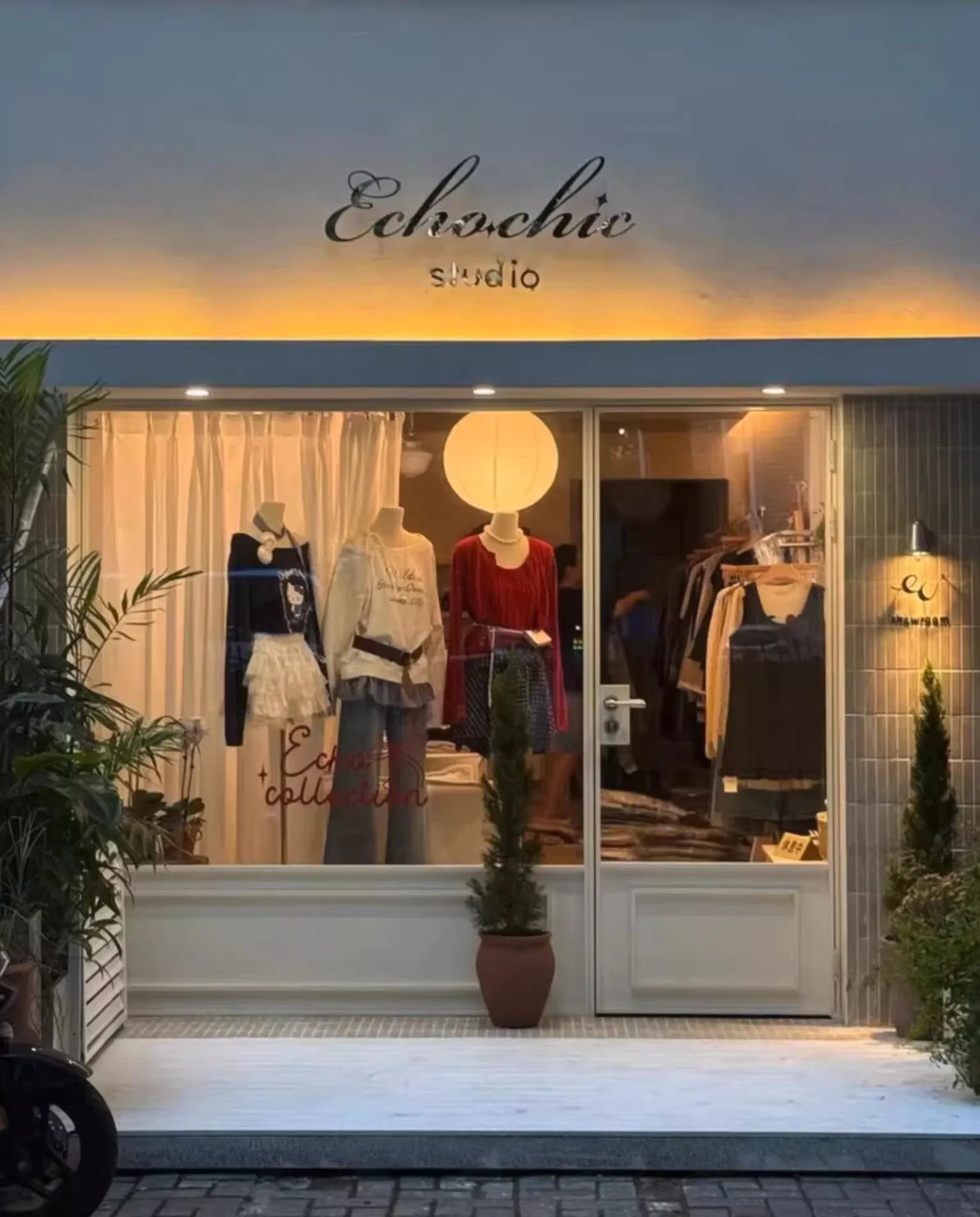 Factory Direct Minimalist Frame Modern Industrial Chic S Aluminum Glass Door for Shopfront