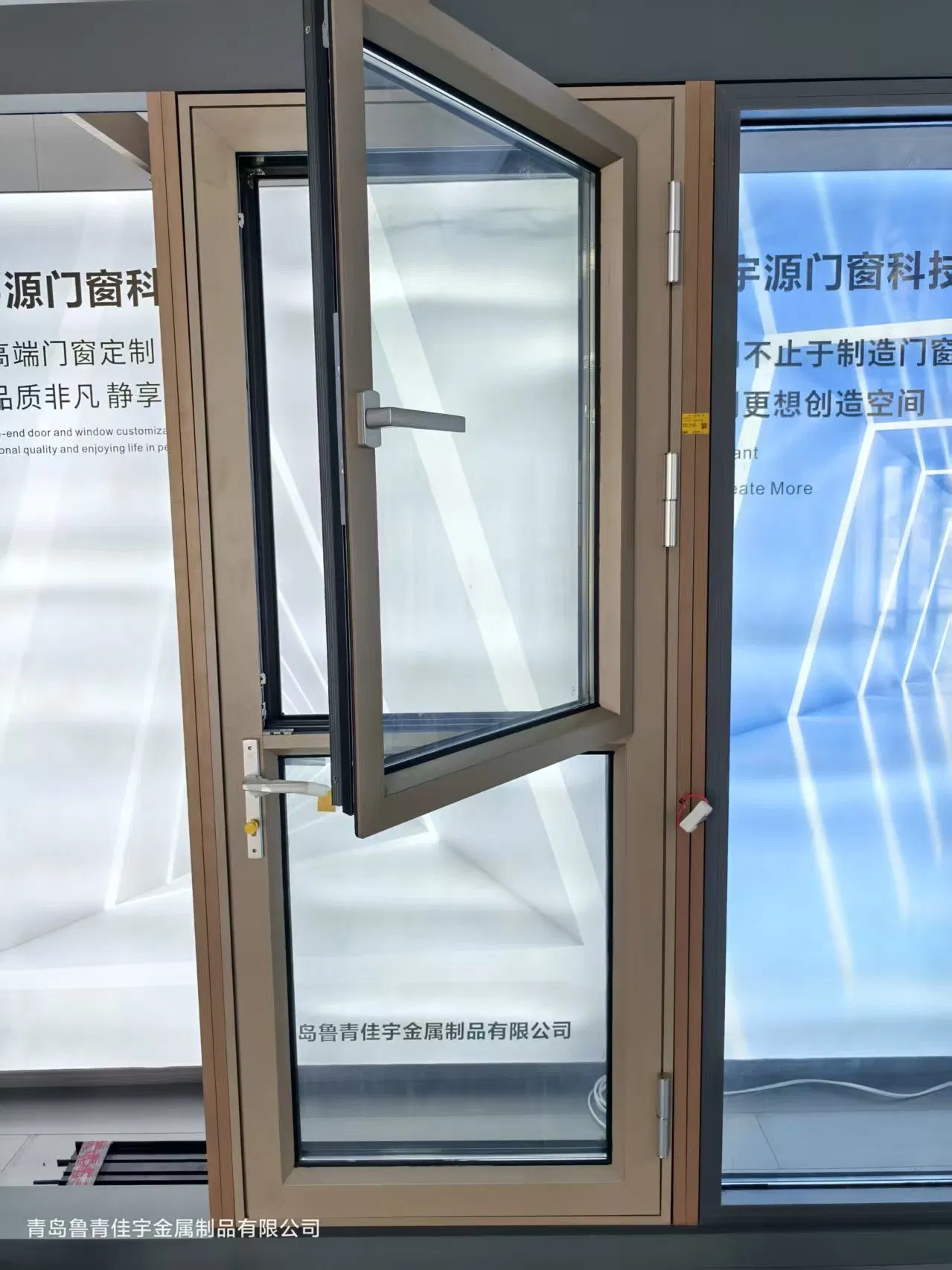 Customized Aluminum Casement Door with Double-Layer Transparent Glass Windows That Can Be Fully Opened