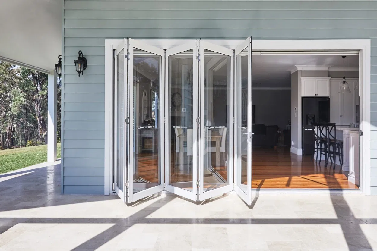 Storm-Proof Heat Insulation Home Design Factory Price Aluminum Folding Door Glass Folding Door Entry Door Bifold Doors
