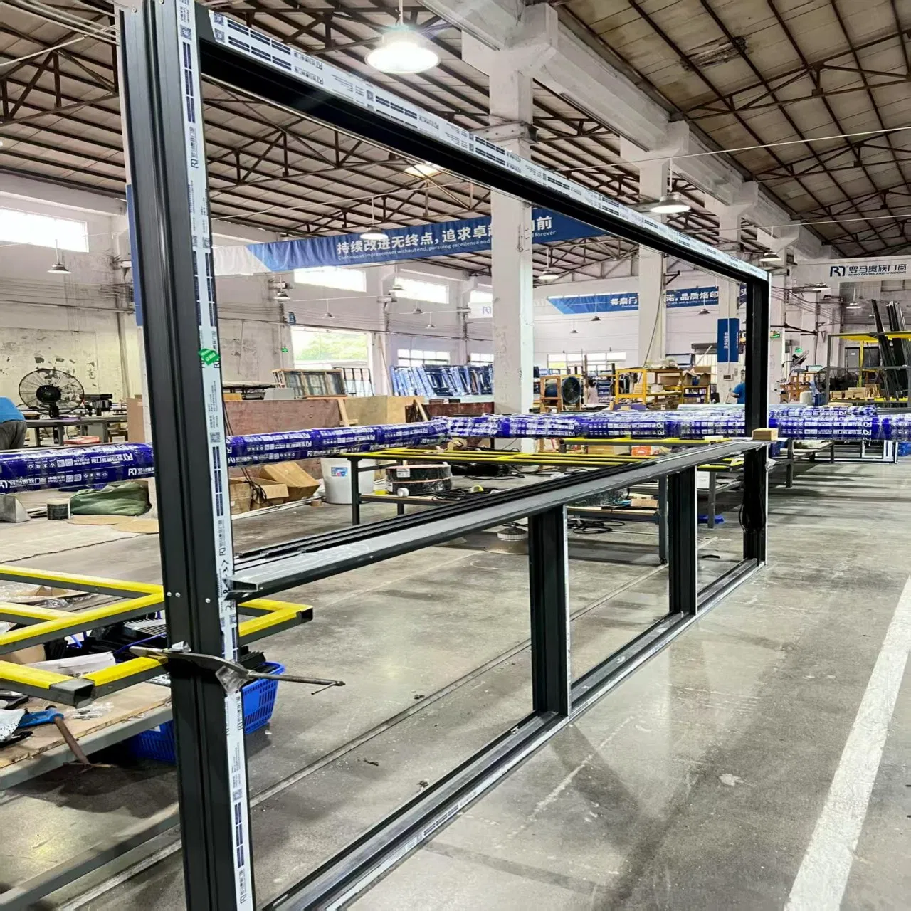 3. Custom Sizes Available Aluminum Aluminium Alloy Glass Sliding Portas Home Sash Window Crystal Clear for Bedroom Bay Window