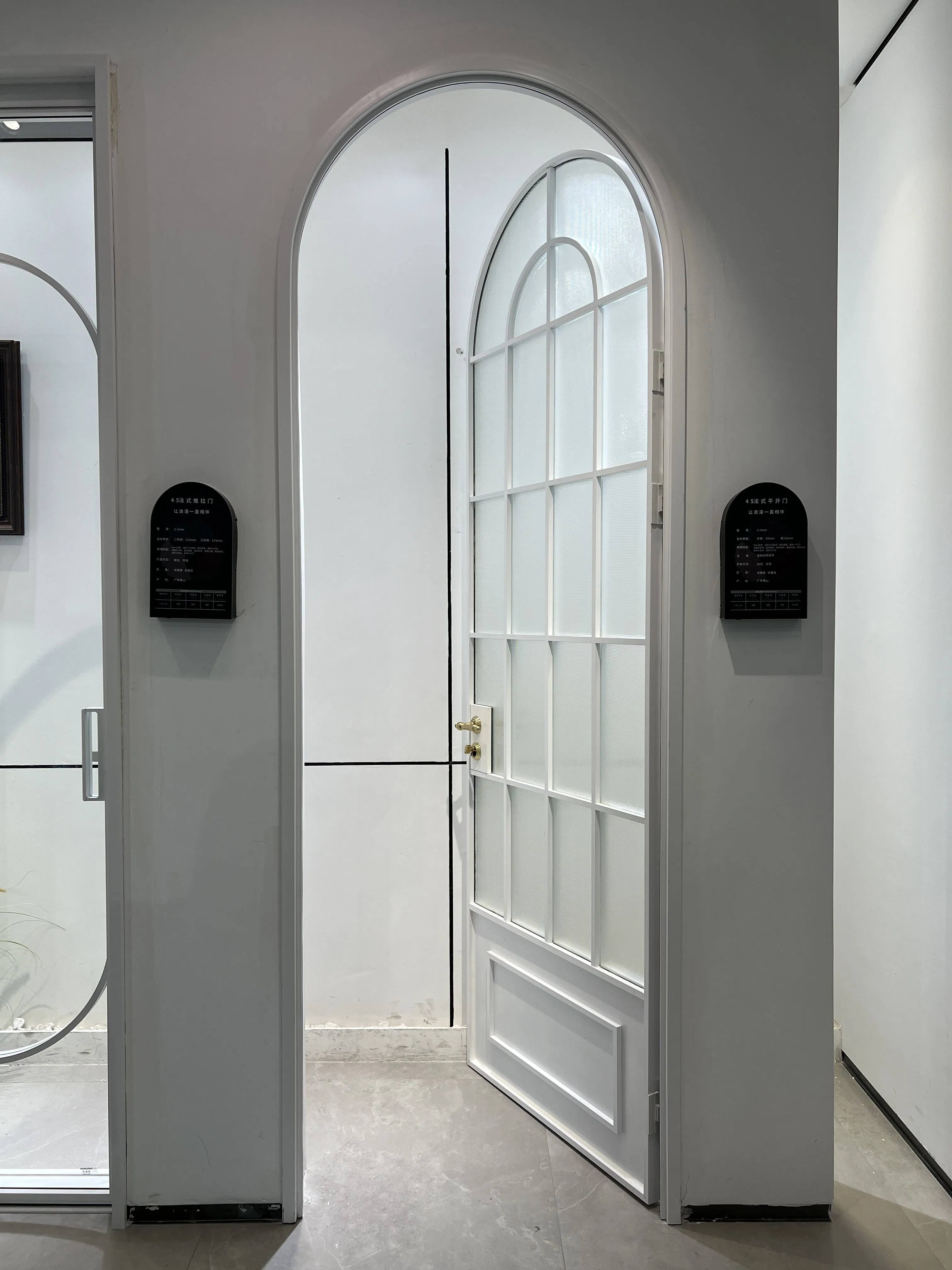 Semi-Circular Arched Aluminium Alloy Tempered Glass Casement Door with Grille French