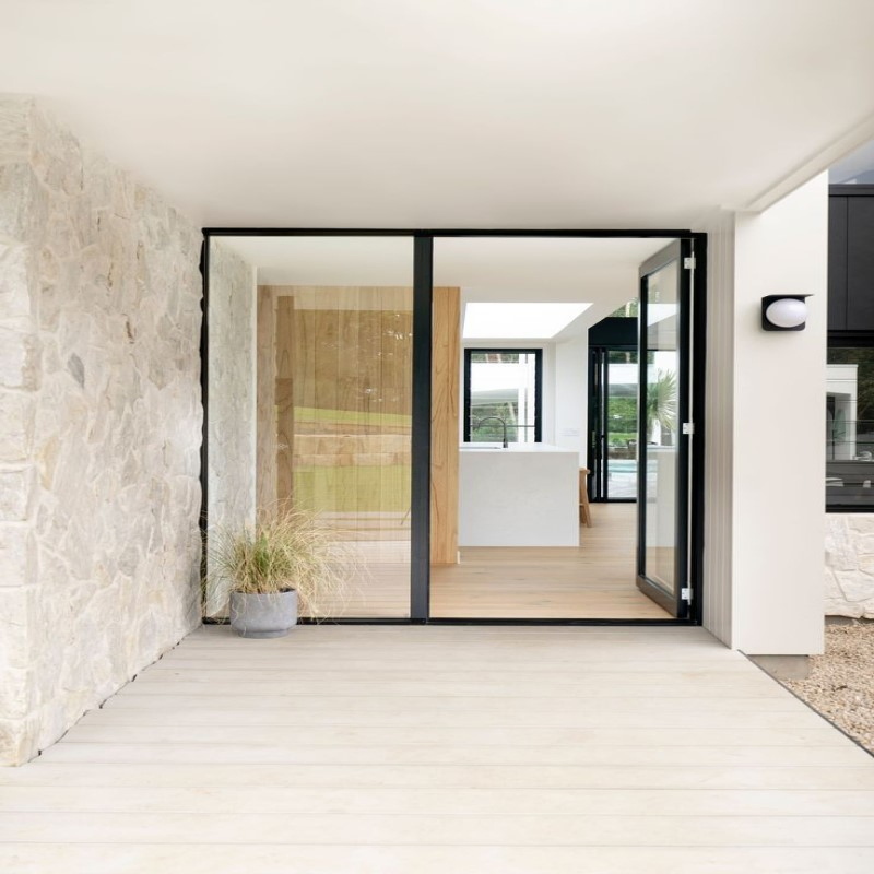 Modern Aluminum Alloy Swing Entry Door for Casement Design