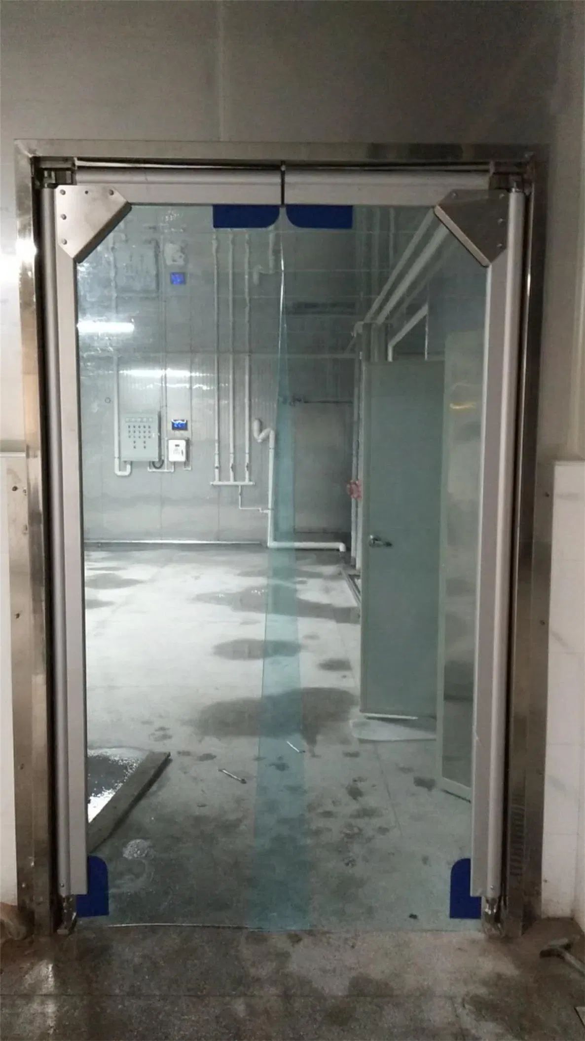 Secure Lightweight Aluminum Swing Door for Cold Storage Solutions