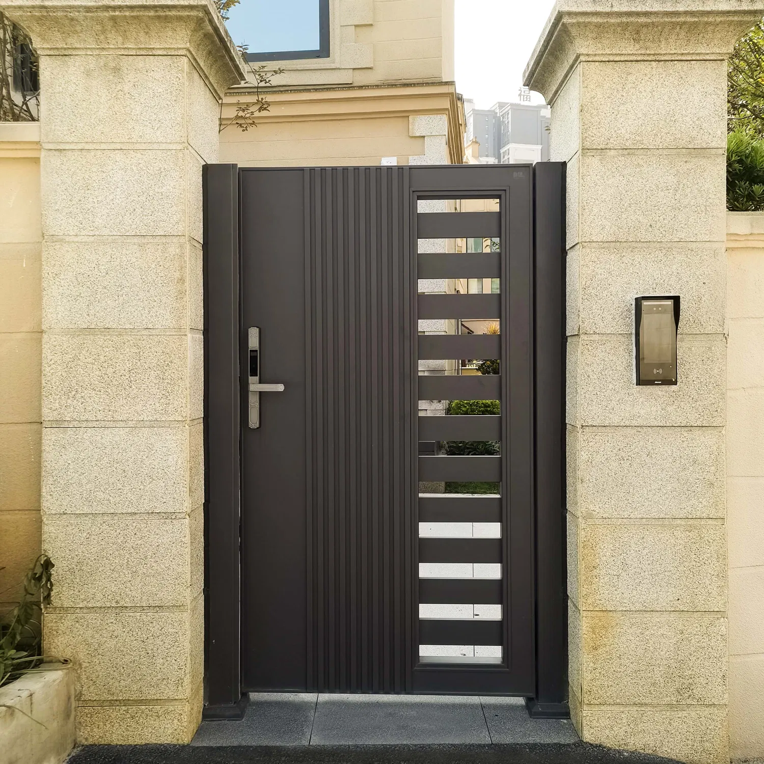 Modern Aluminium Garden Security Single Swing Door Main Gate with Waterproof