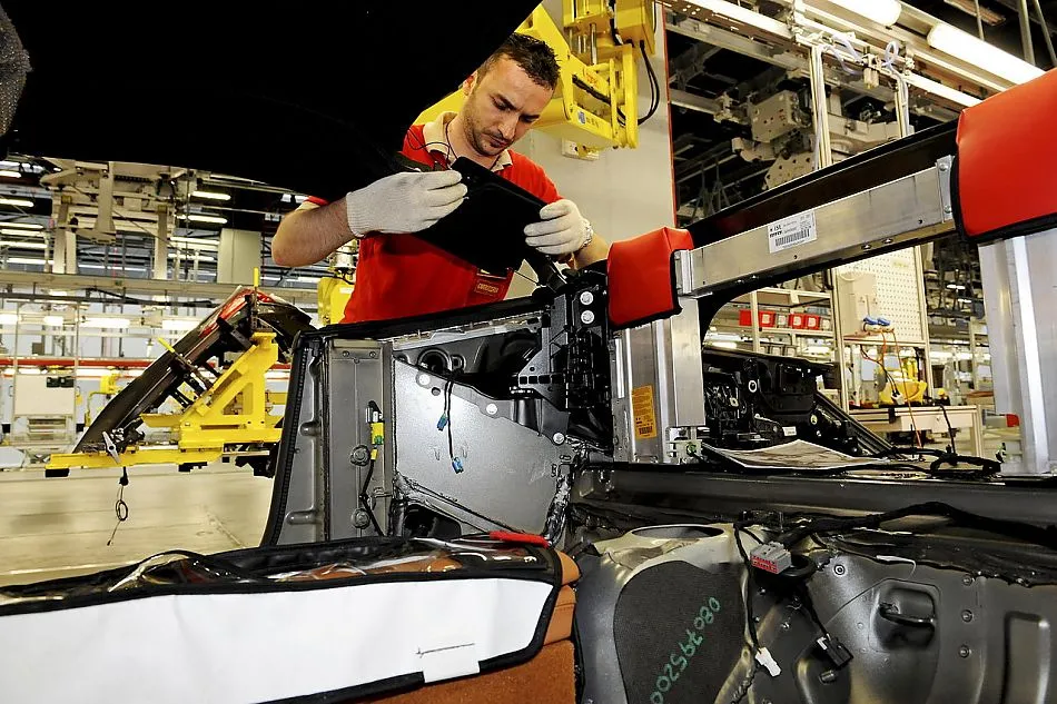 Electronic Carbon Fiber Gloves 3