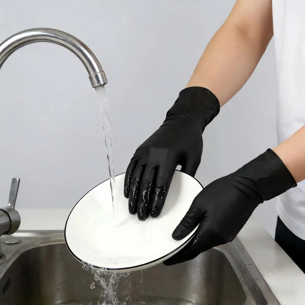 Black Vitrile (Vinyl Nitrile Blended) Hybrid Gloves for Kitchen &amp; Food Service