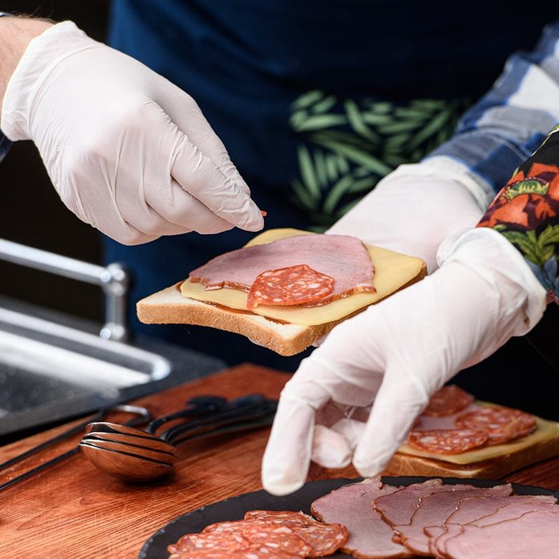 4mil Finger-Textured White Nitrile Disposable Gloves Powder-Free Chemical Resistant Touchscreen Compatible for Household Use