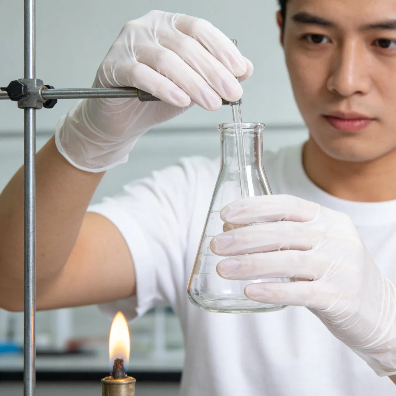 Lab Handling Synthetic White Vinyl Disposable Latex-Free Chemical-Resistant Vinyl Gloves