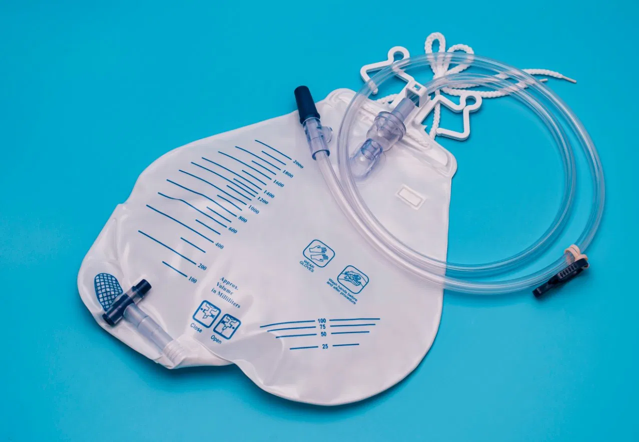 Disposable Urine Drainage Collection Bag with Needle Free Sampling Port