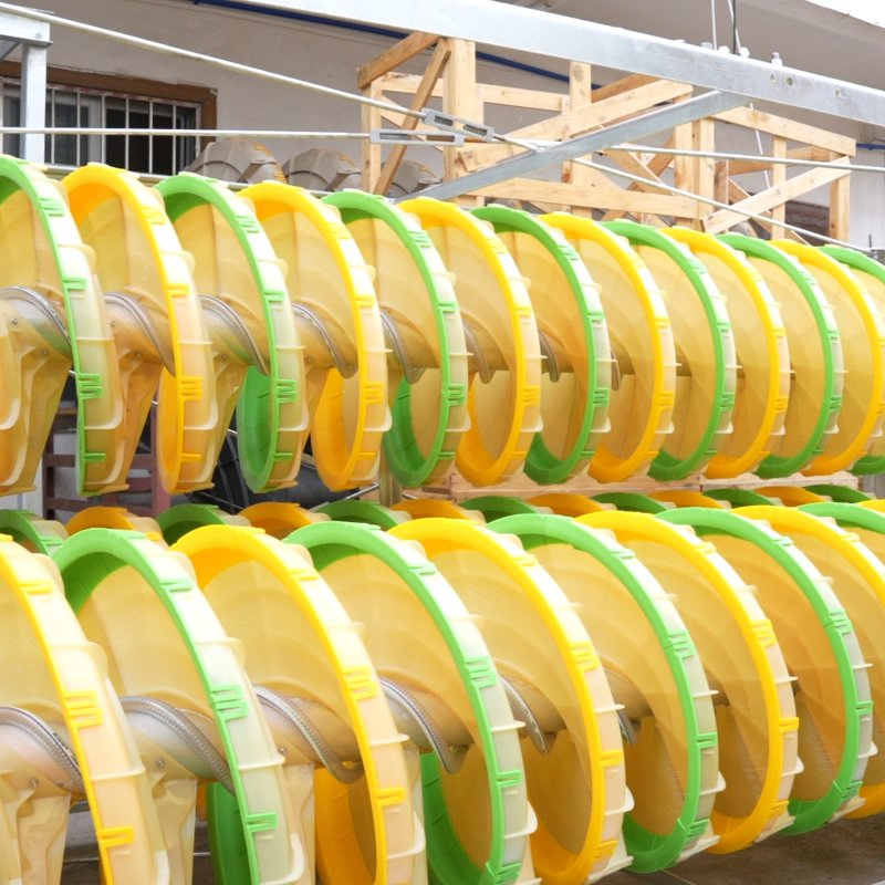 Heavy-Duty Spiral Conveyor System with Advanced Gravity Chute Technology