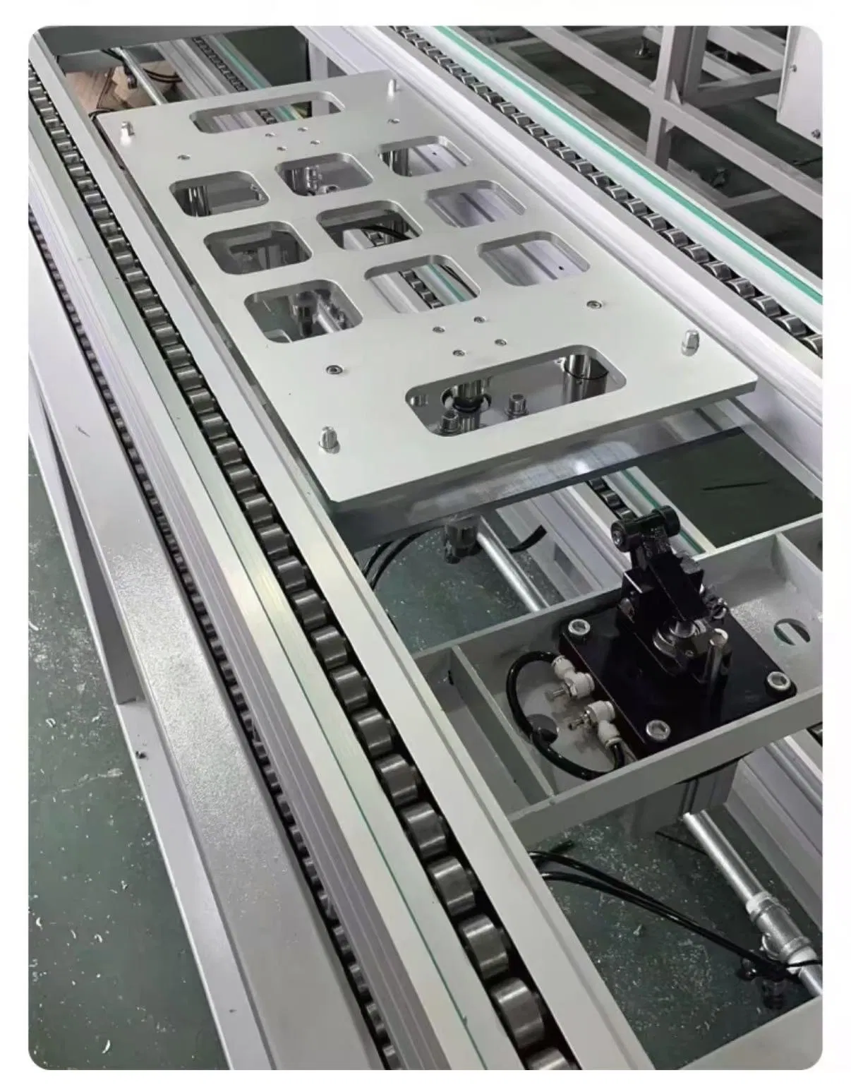 Hinged Chain Conveyor System for Conveyer Belt