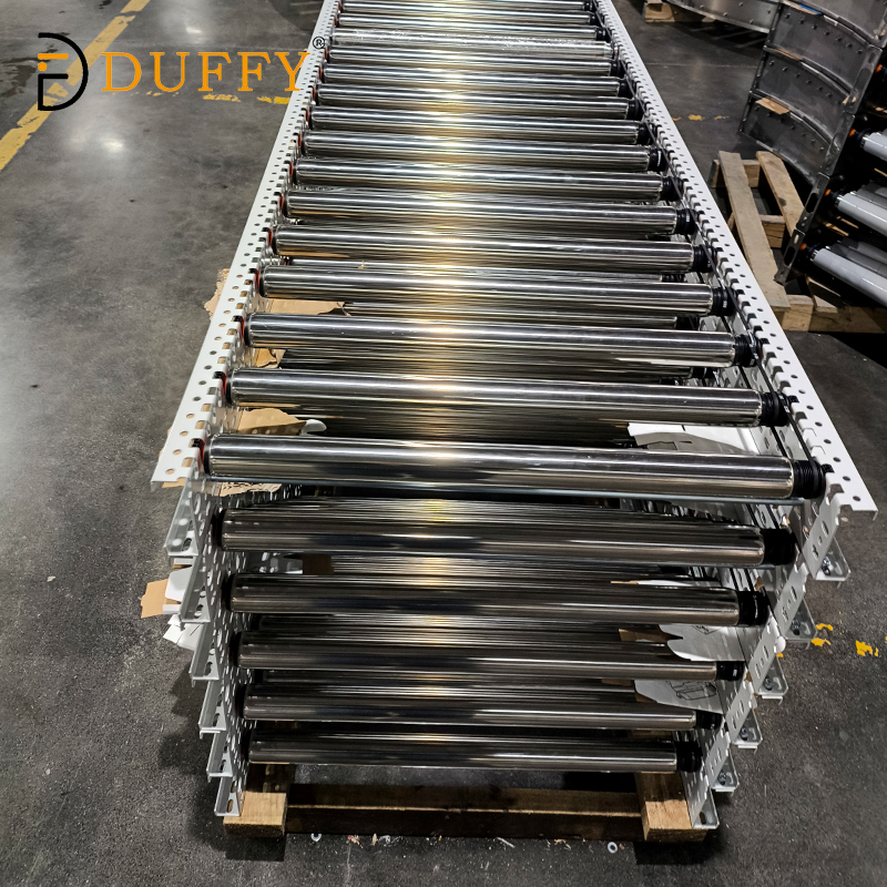 Galvanized Steel Roller Conveyor for E Commerce Warehouse 8m to 50m Length Modular Design