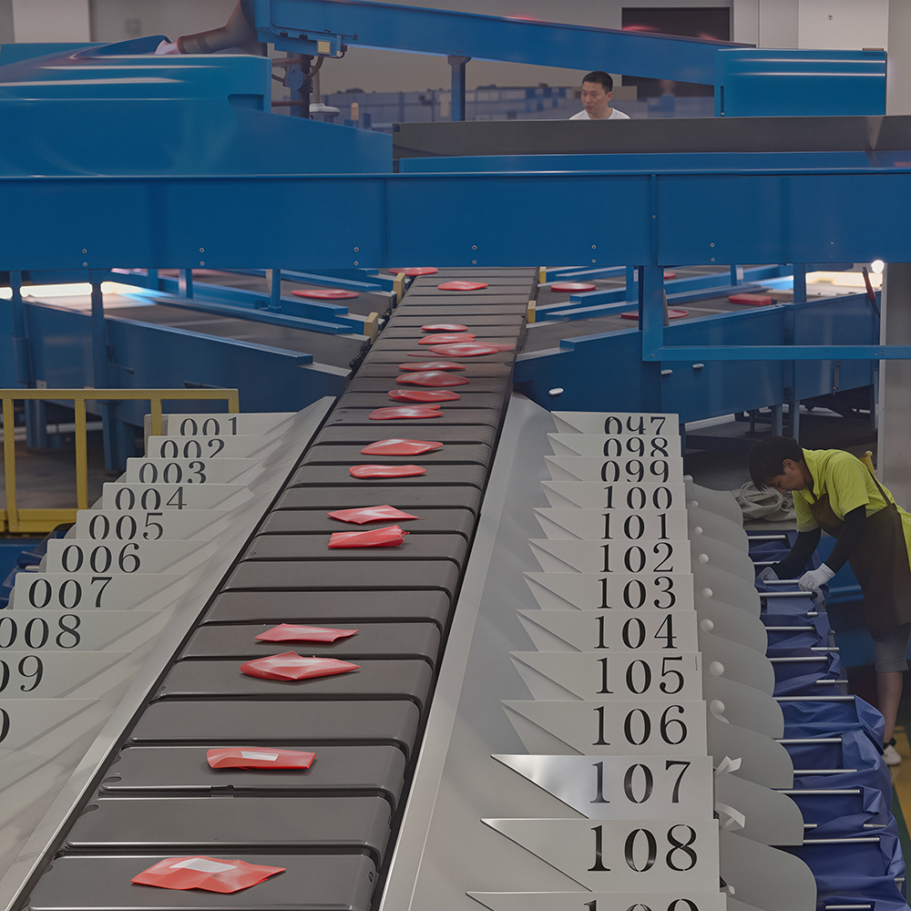 Truelisort Intelligent Cross Belt Sorter System with CE Certification High Throughput Automated Logistics Sorting Conveyor