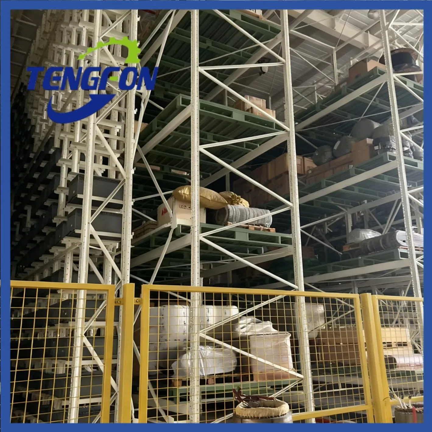 Industrial Vertical Conveyor System with Reliable Drive Unit