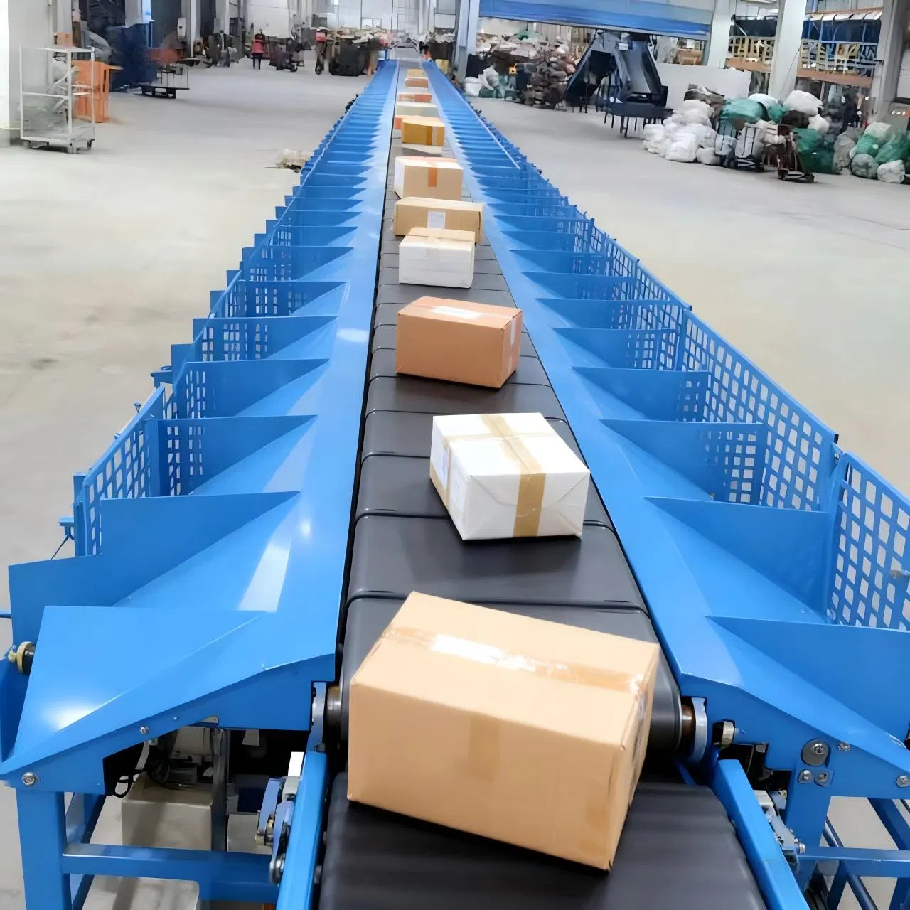 Advanced Ring Conveyor for High-Speed Parcel Sorting Operation