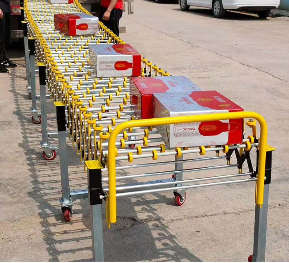 Industrial Heavy-duty Adjustable Speed Rubber Loaded Roller Conveyor Is Used In Factory Warehouses And Work Assembly Lines.