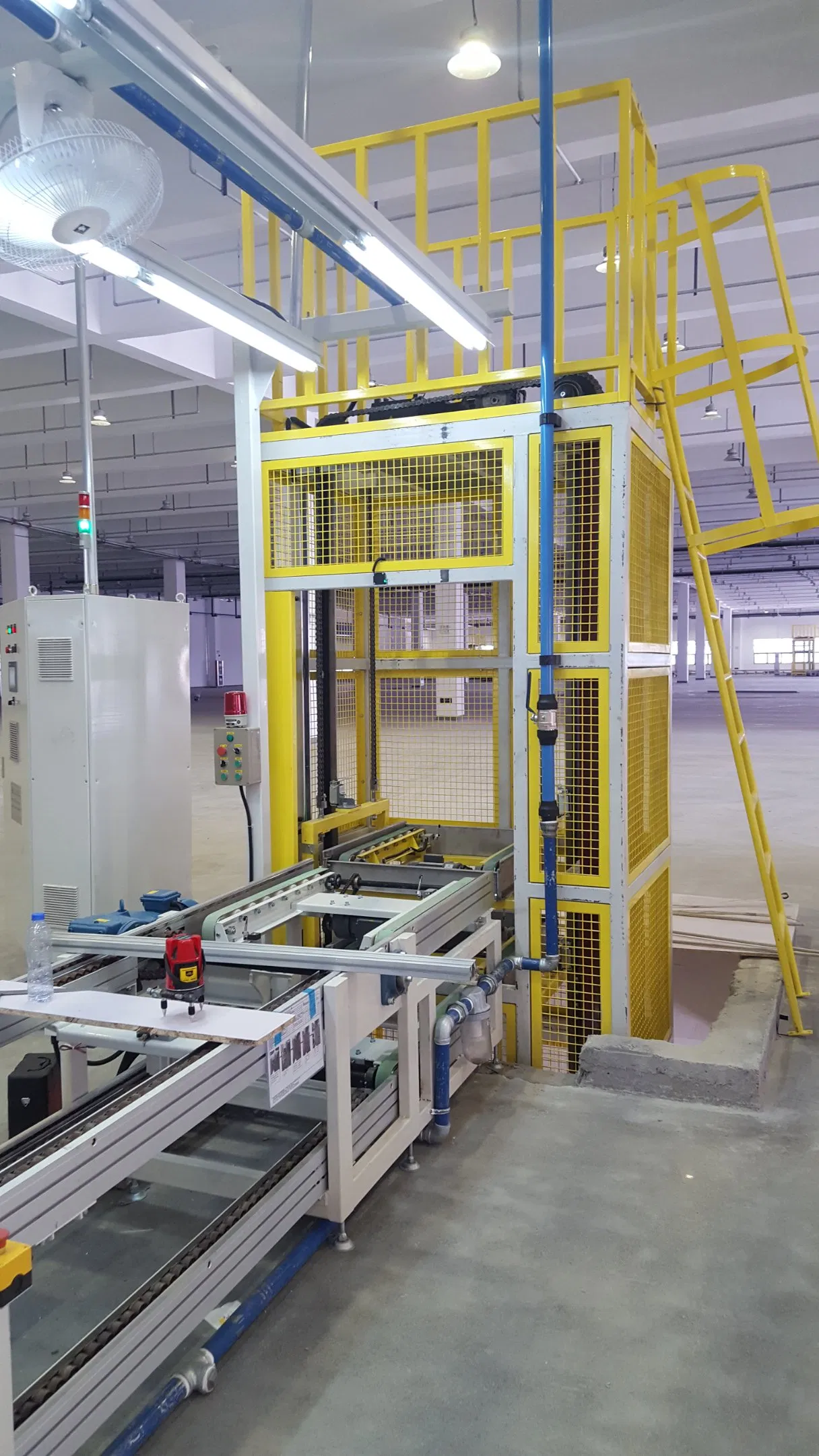 Advanced Smart Cold-Chain Logistics Conveyor System for Cargo Handling