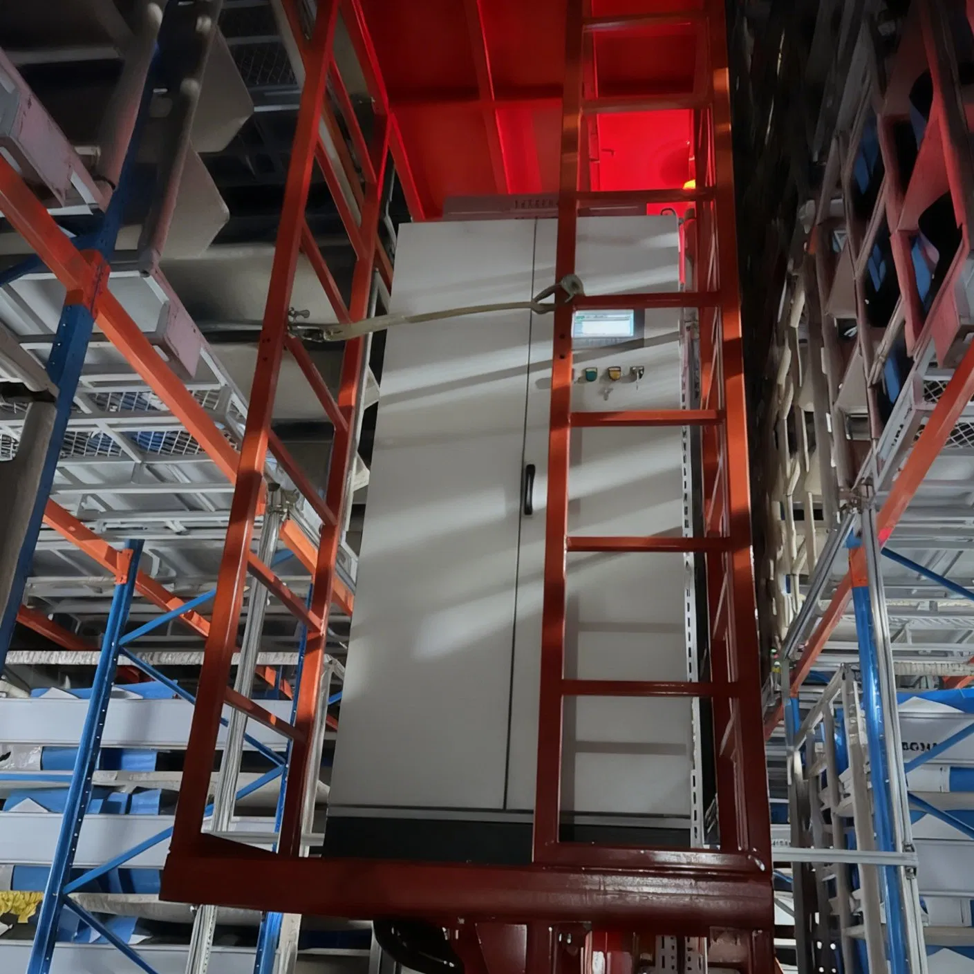 Vertical Conveyor System for Automated Warehouse as/RS Storage Material Handling