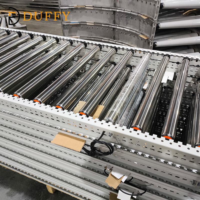 Galvanized Steel Roller Conveyor for E Commerce Warehouse 8m to 50m Length Modular Design