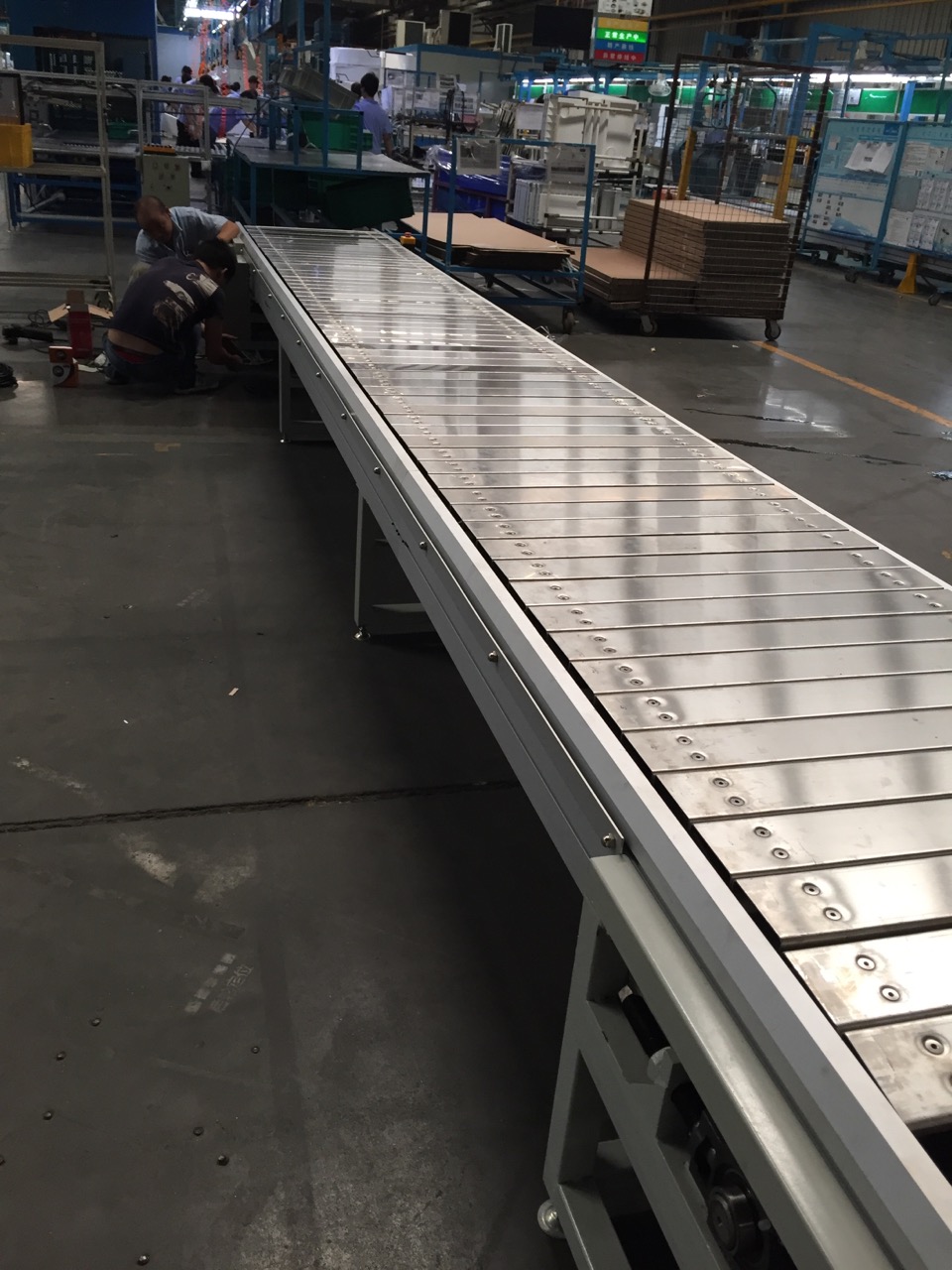 Customizable Stainless Steel Assembly Line Conveyor Belt Equipment New Automated E-Commerce Express Logistics Chain Conveyer