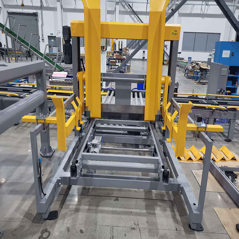 Fully Automated Bottled Water Pallet Conveyor Line Connects to Production Line