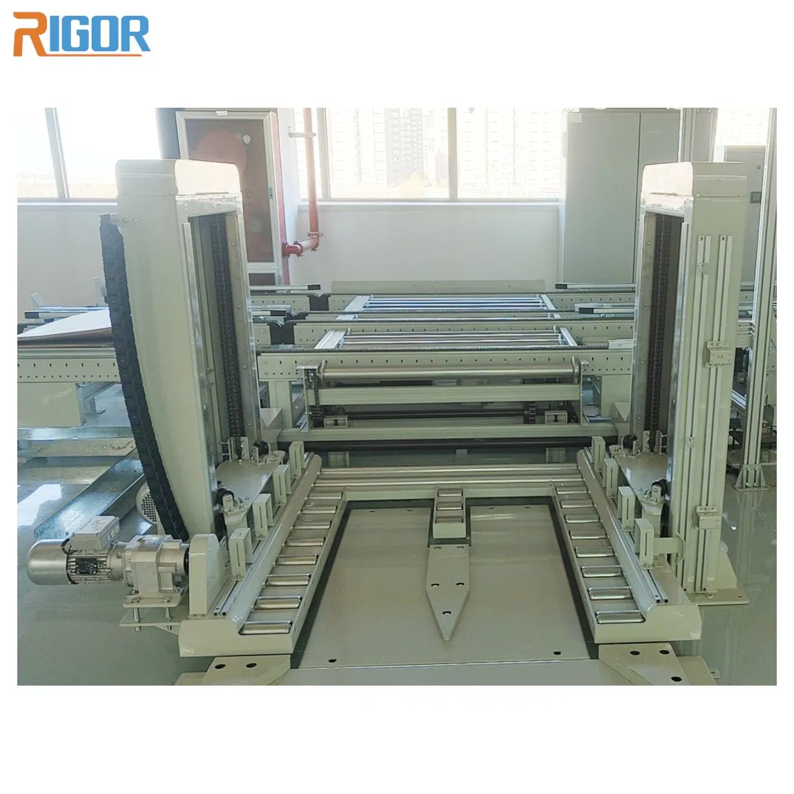 High-Performance Lifting System Advanced Vertical Pallet Conveyor System for Streamlined Warehousing