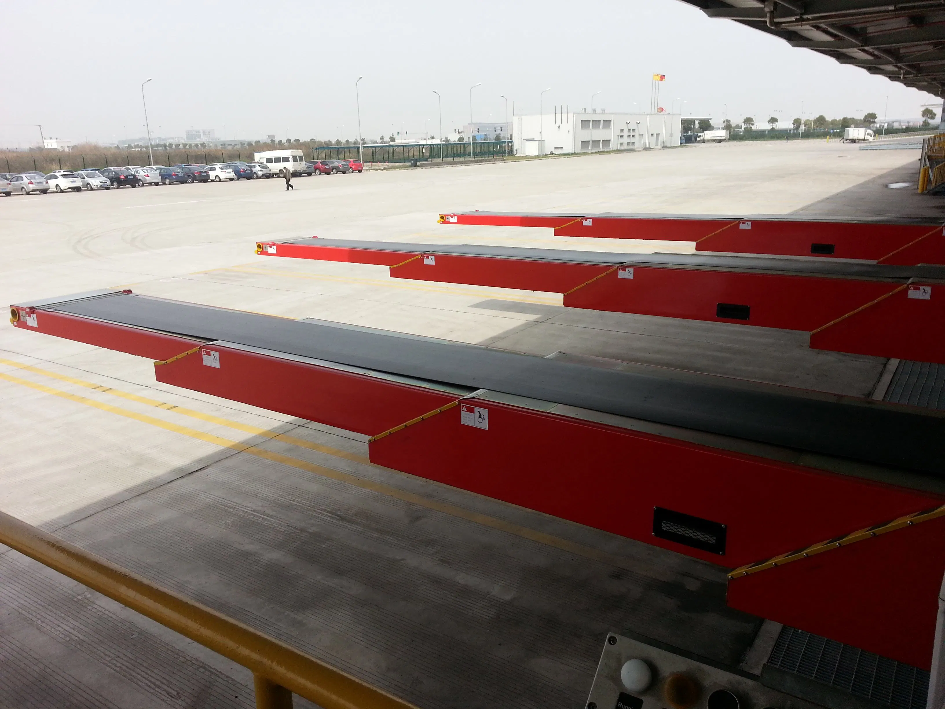 Truelisort Enhanced Telescopic Conveyor System with Adjustable Speed for Efficiency