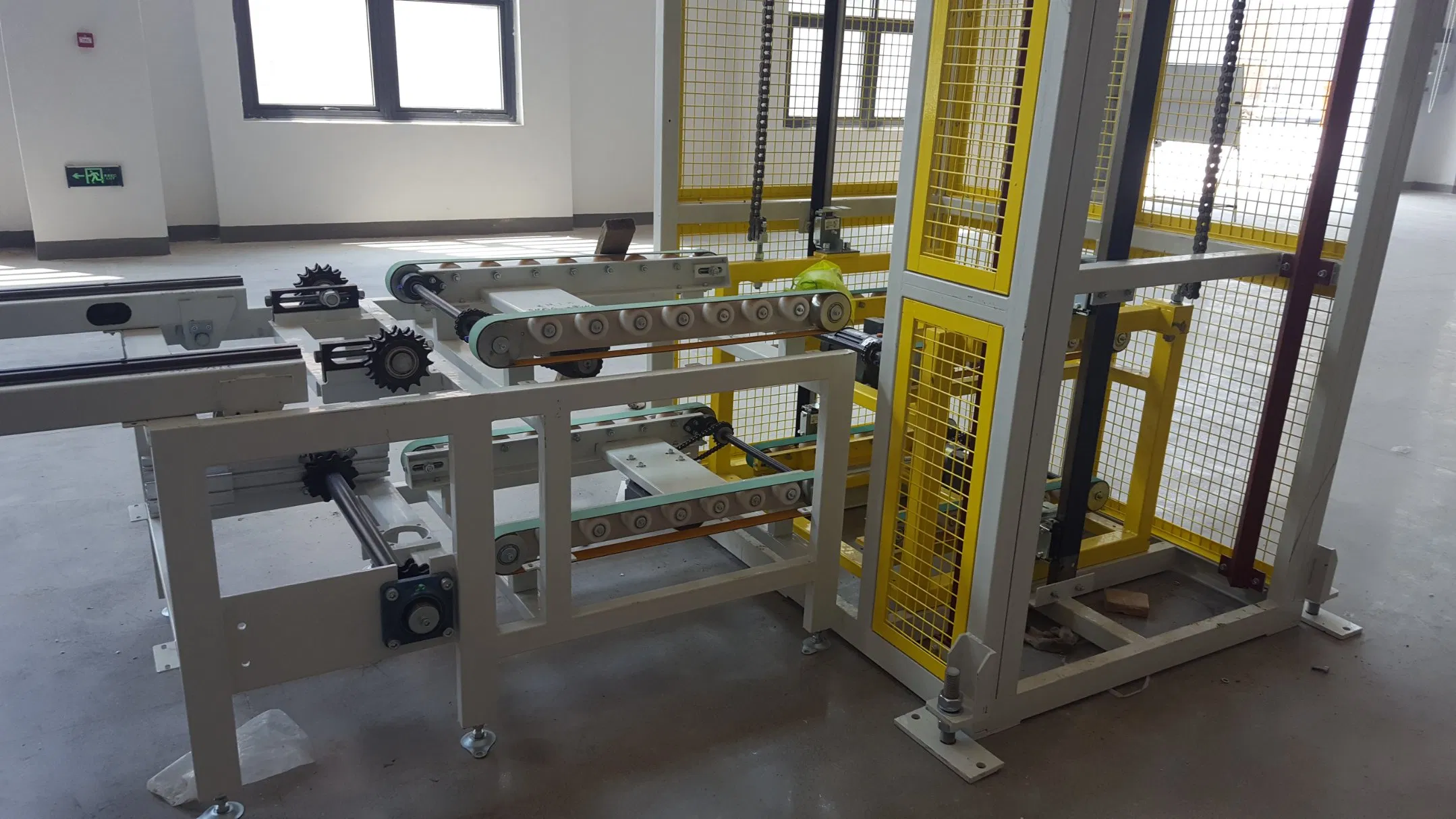 Advanced Smart Conveyor System for Streamlined Logistics Solutions