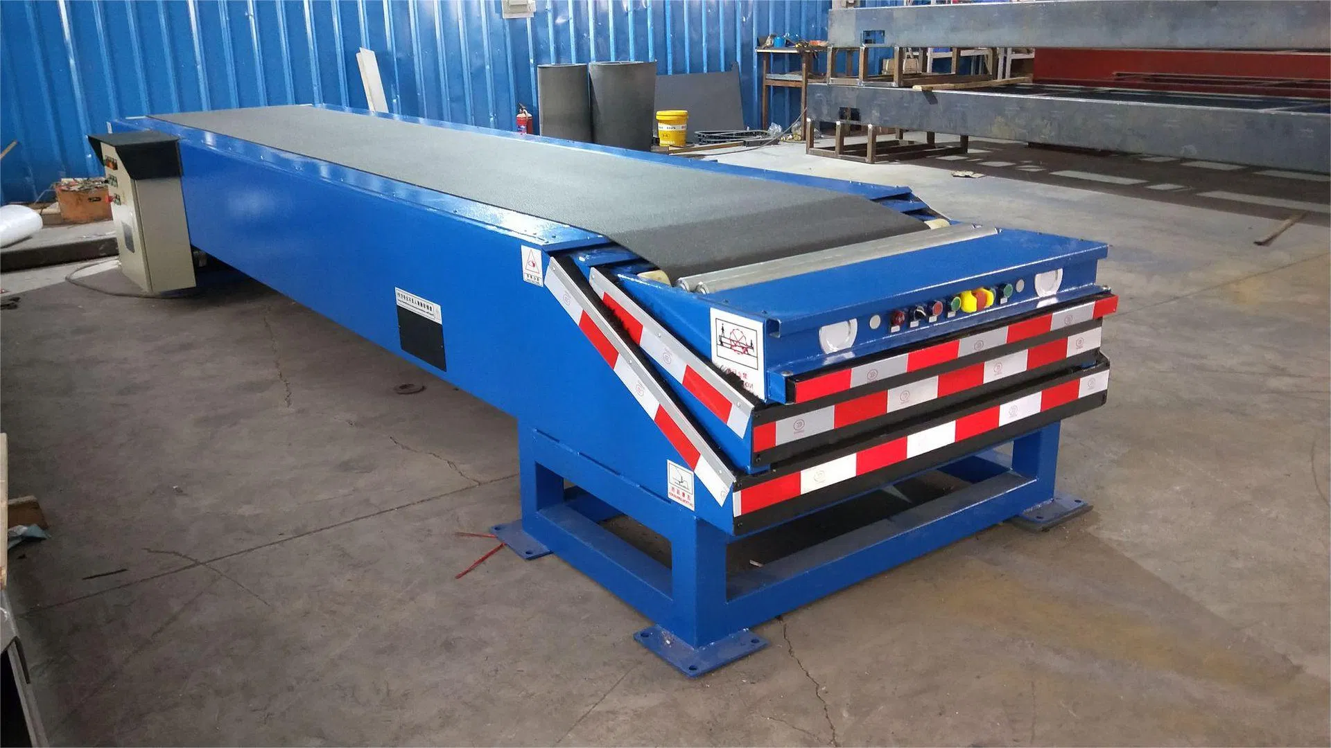 Truelisort Heavy Duty Conveyor System with Enhanced Telescopic Stainless Steel Features
