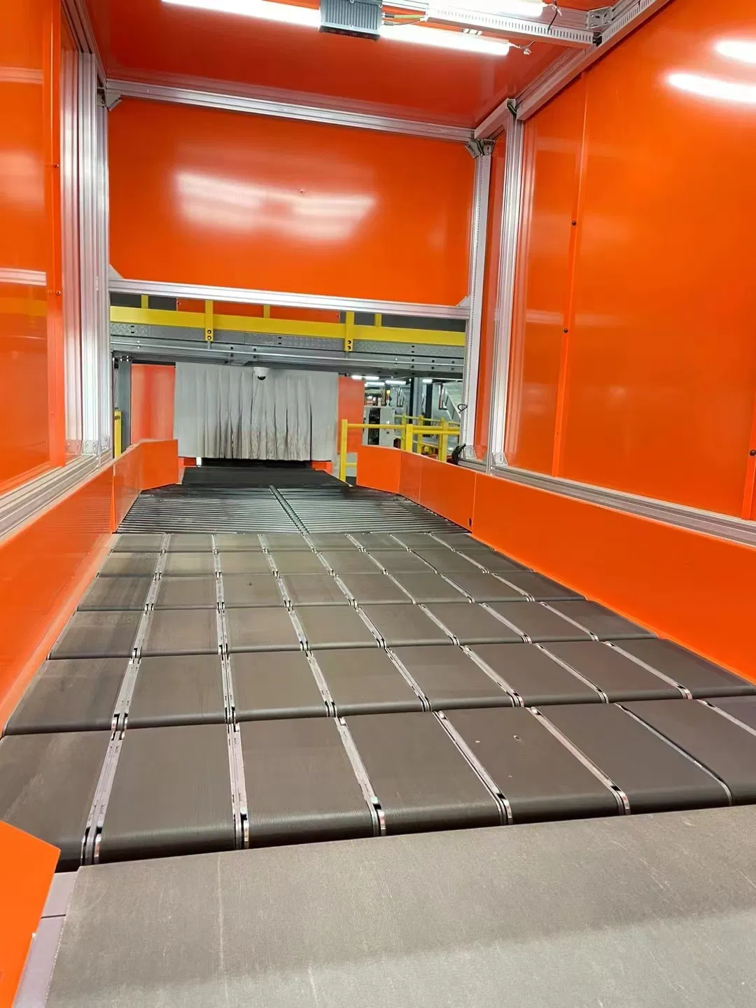 High-Speed Sorting Conveyor for Efficient Parcel Handling Solutions