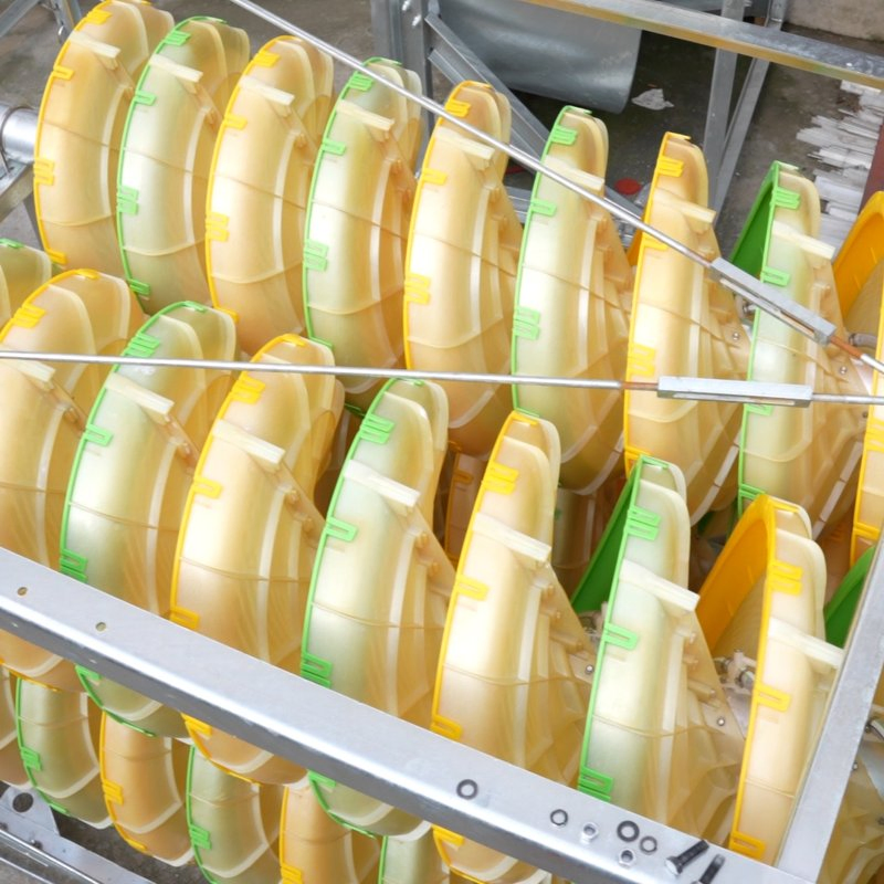 Efficient Gravity Chute and Spiral Conveyor Systems for Warehousing