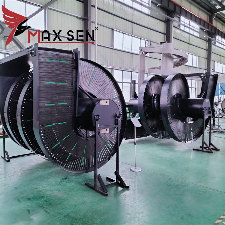 Spiral Conveyor System with Long Top Chain Belt with Anti-Skid Function