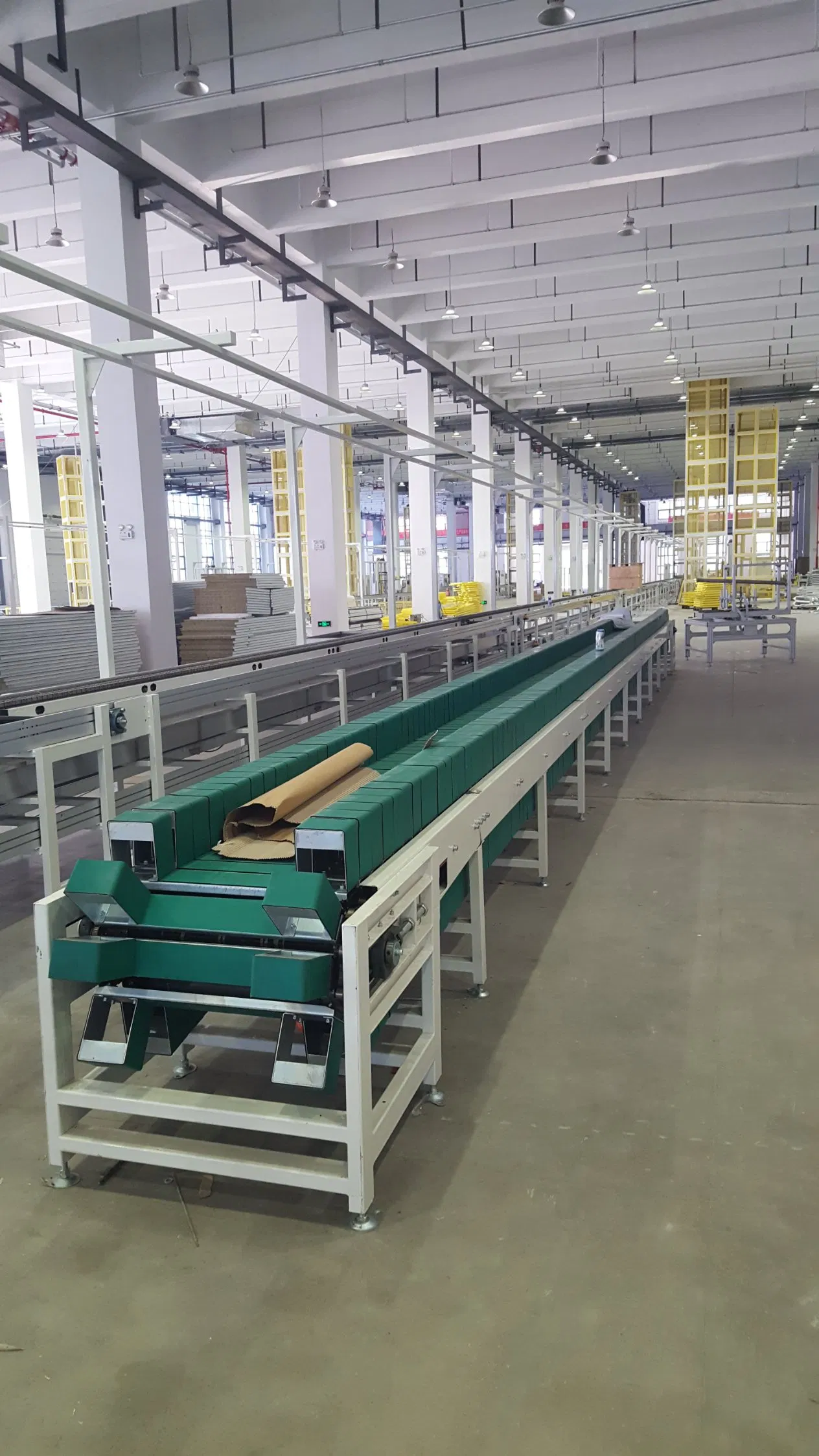 Efficient Automotive Engine Assembly Line with Precision Conveyors