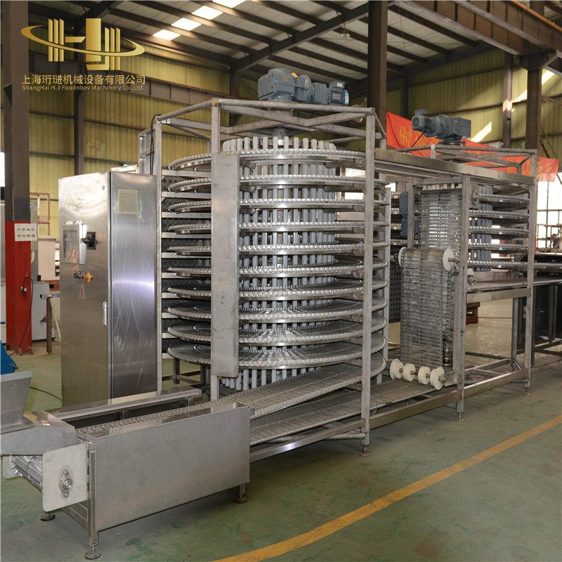 High Efficiency Spiral Cooling Conveyor System with Durable Conveyor Chain for Bottled Water Packaging Line
