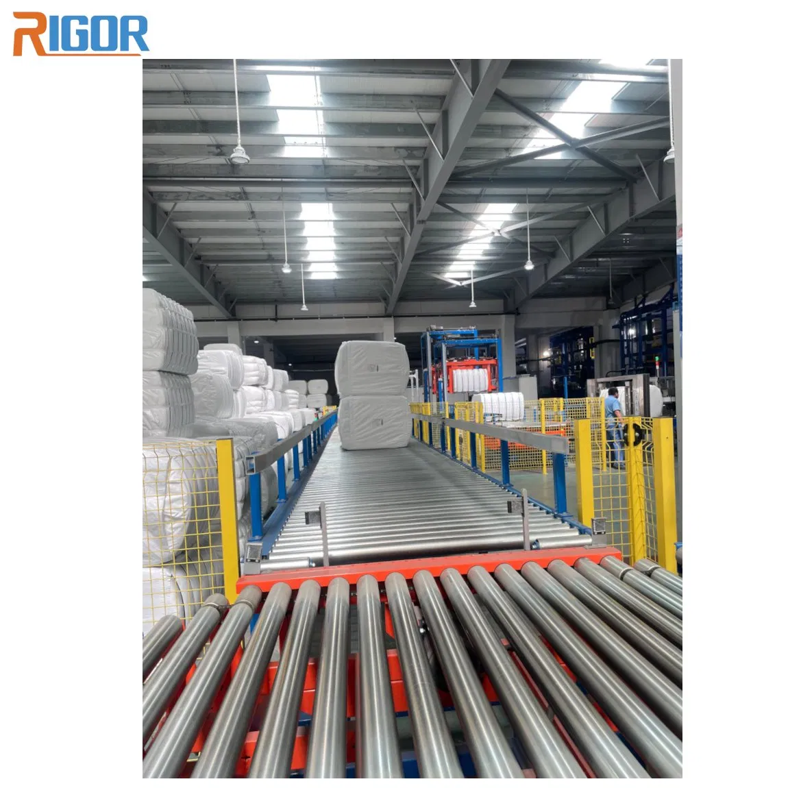 Advanced Roller Turntable Conveyor System for Streamlined Rotation