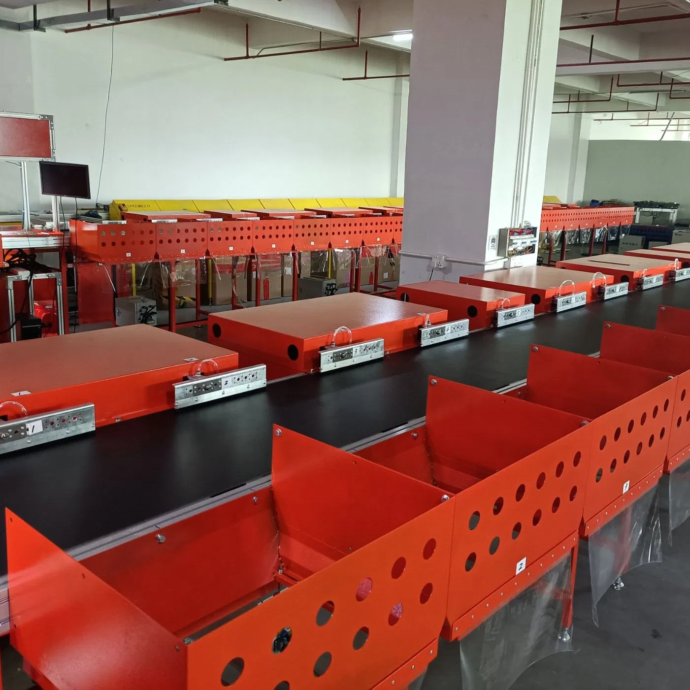 Smart Automated Parcel Sorting Conveyor System for Streamlined Logistics