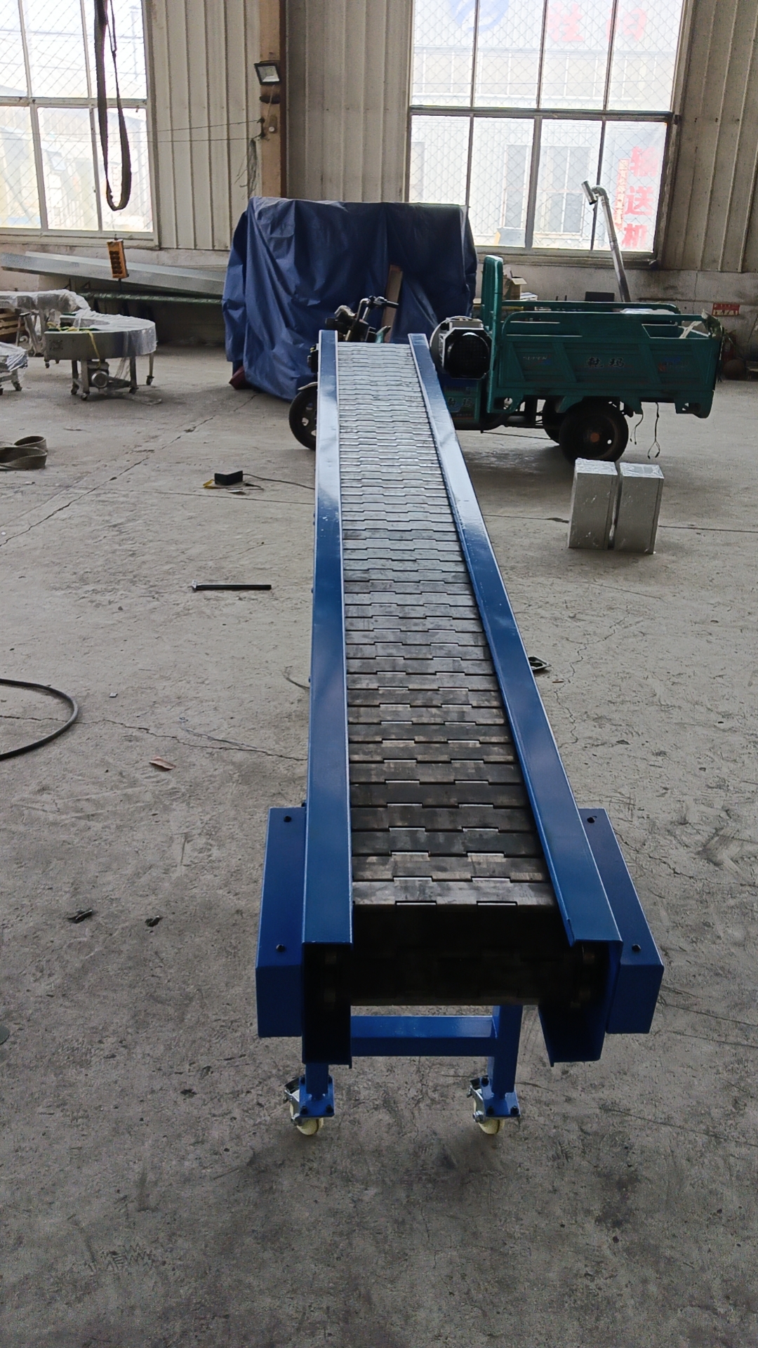 Heavy-duty Loading Industry Slat Conveyor