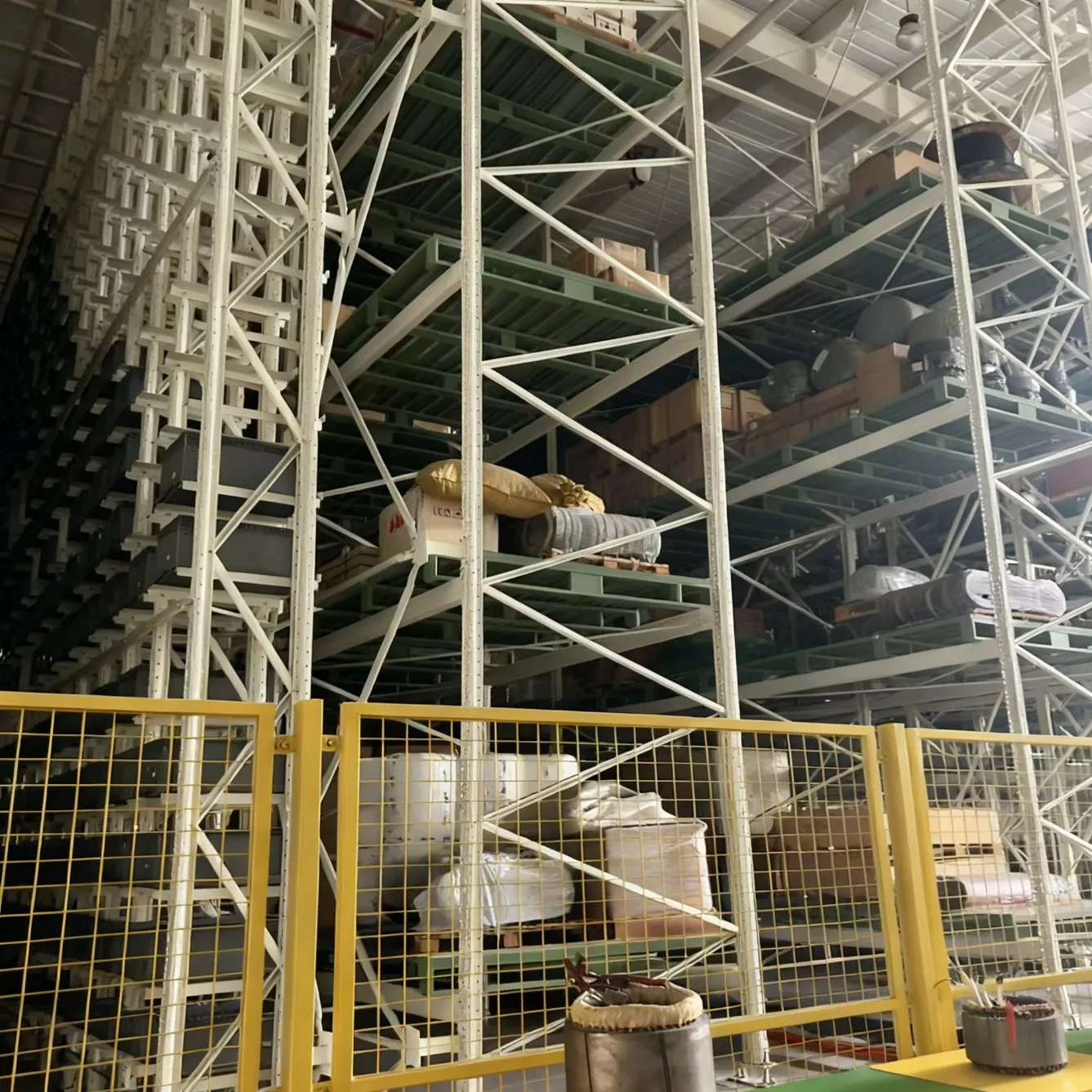 Vertical Conveyor for Automated Warehouse Lifting System