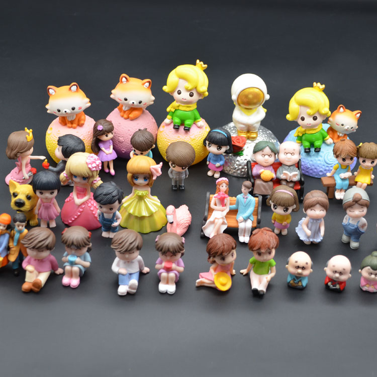 Kids Baby Mini Female Anime Girl Boy Women Man Wedding Couple 3D Toy Figures Custom Chinese Cartoon Old People Action Figures