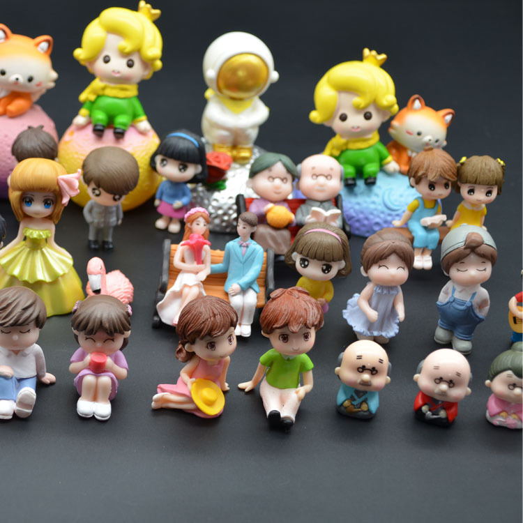 Kids Baby Mini Female Anime Girl Boy Women Man Wedding Couple 3D Toy Figures Custom Chinese Cartoon Old People Action Figures