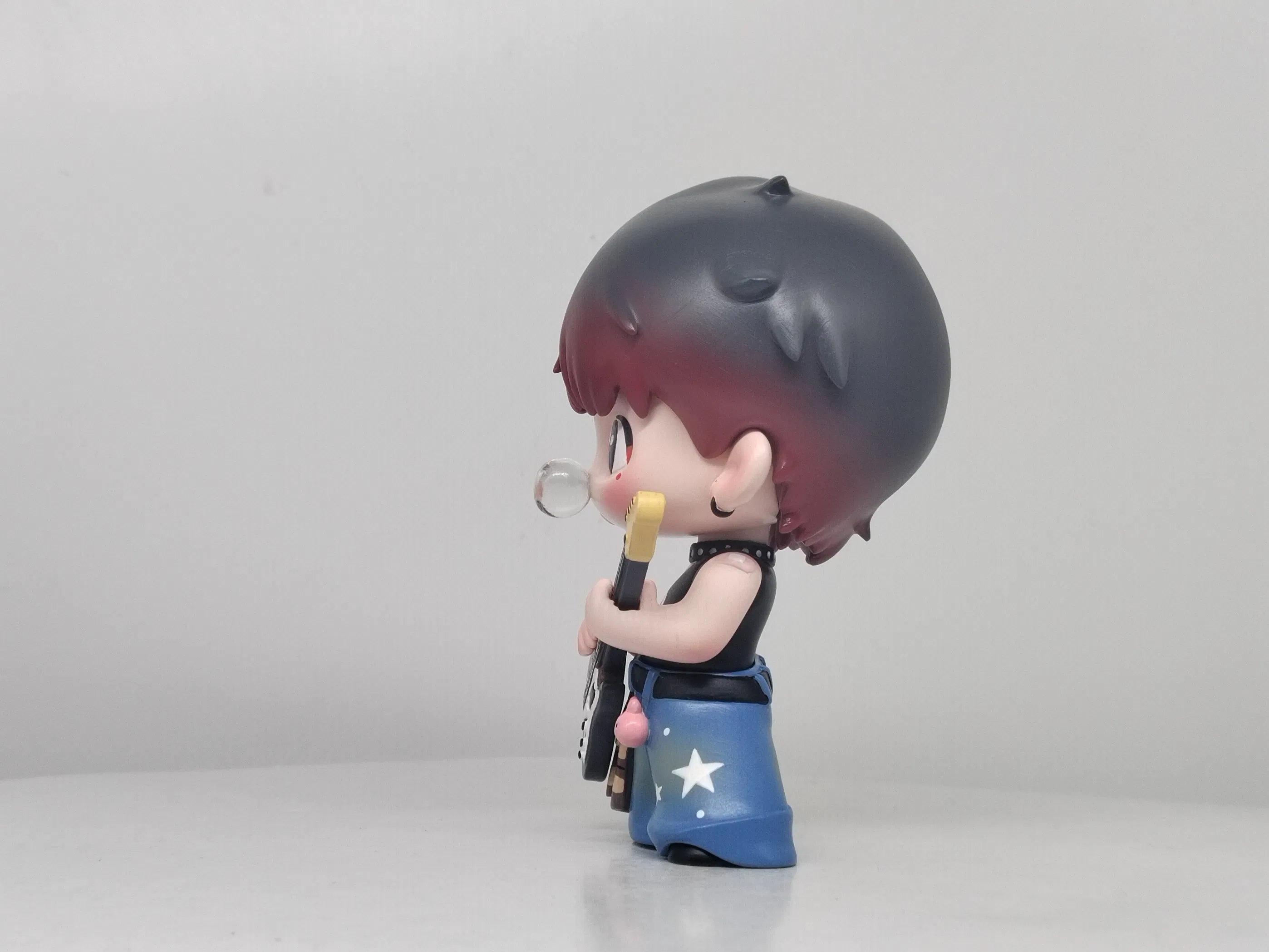 New Arrival Custom Art Figurine Cartoon Anime Figure 3D Toy Pop Vinyl Figure Toy Guitar Character Design