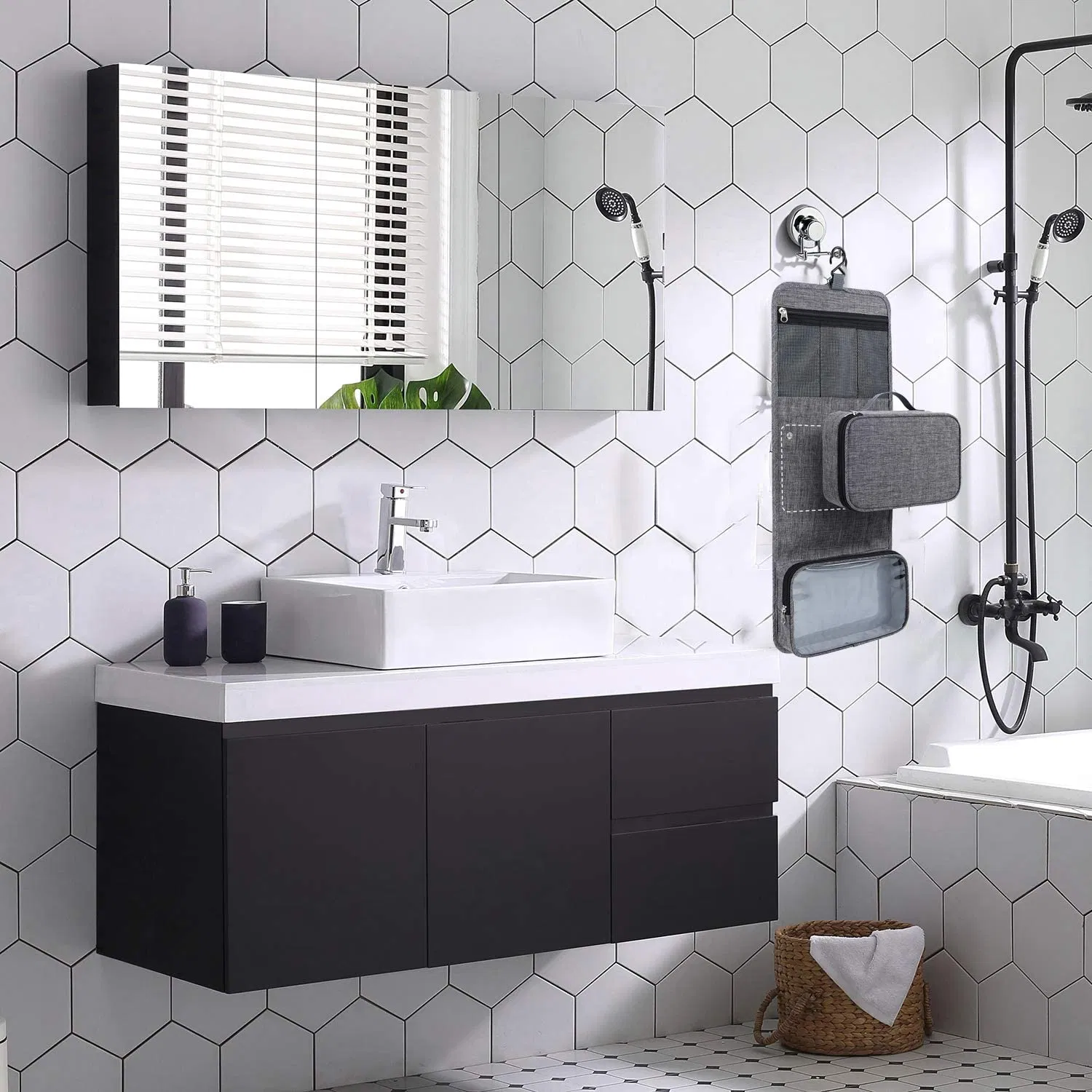 Portable Cosmetic Hanging Makeup Organizer Travel Toiletry Bag for Men/Women