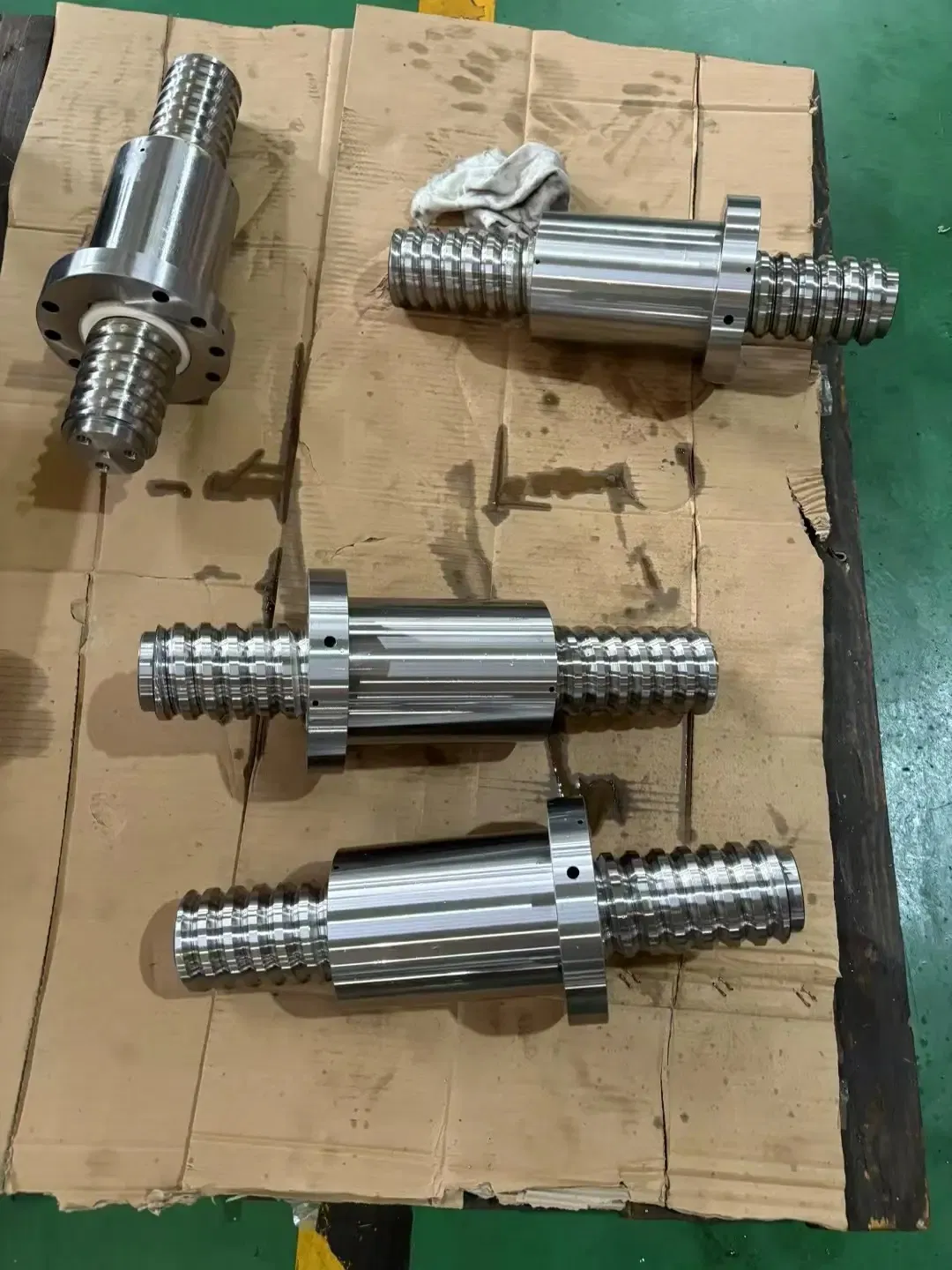 High Precision Hardness CNC Ground Tbi Standard Size Miniature Sfu1204 700mm Right and Left Hand Thread Lead Ball Screw for CNC Router Machine 3D Printer