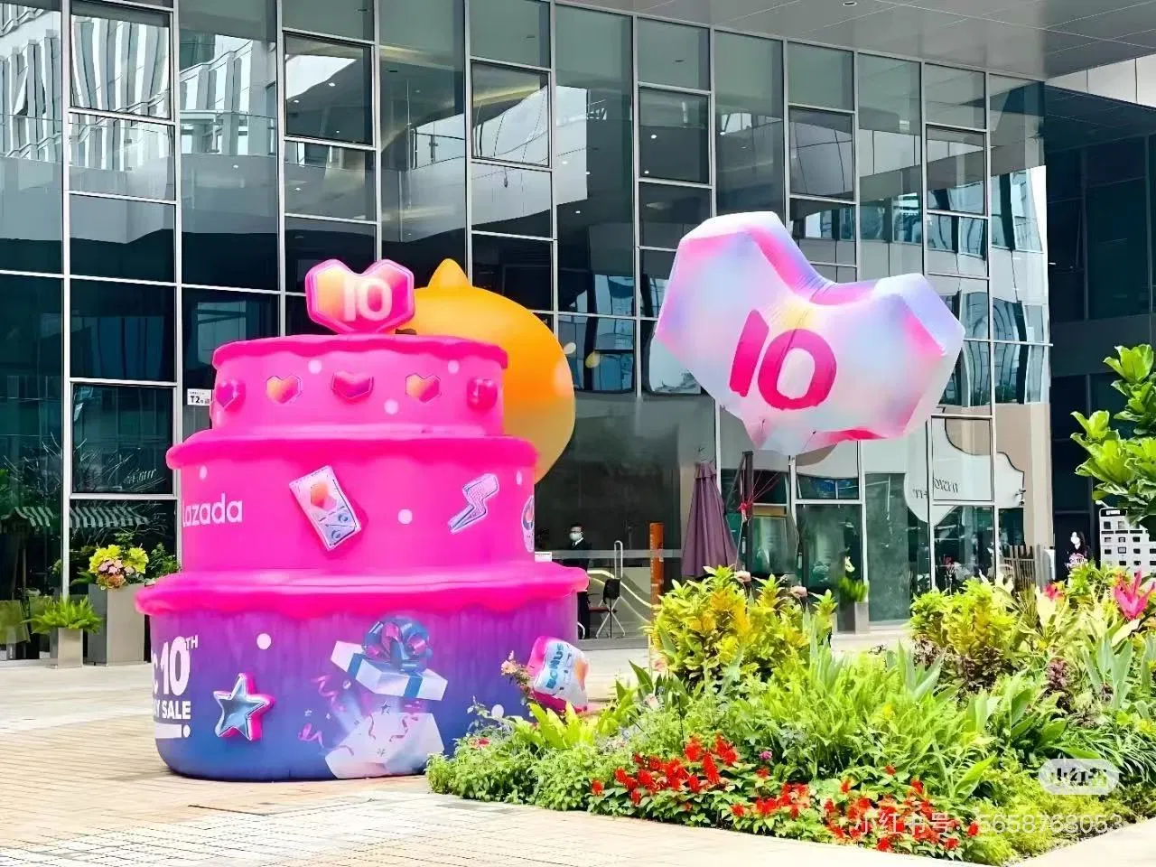 Pretty Inflatable Lollipop Prop with LED Lighting Ceiling Sweet Candy Balloon Decor