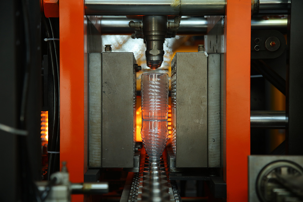 Plastic Pet Bottle Molding Machine