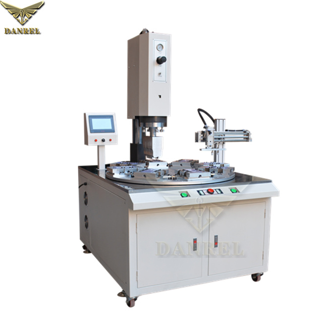 High Power Automated Turntable Ultrasonic Plastic PP Welding Machine with Robotic Arm