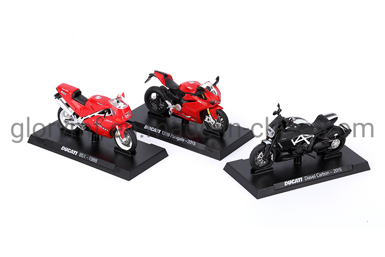 Small Children's Cars Die Cast Plastic 1: 64 Alloy Car Model Toy