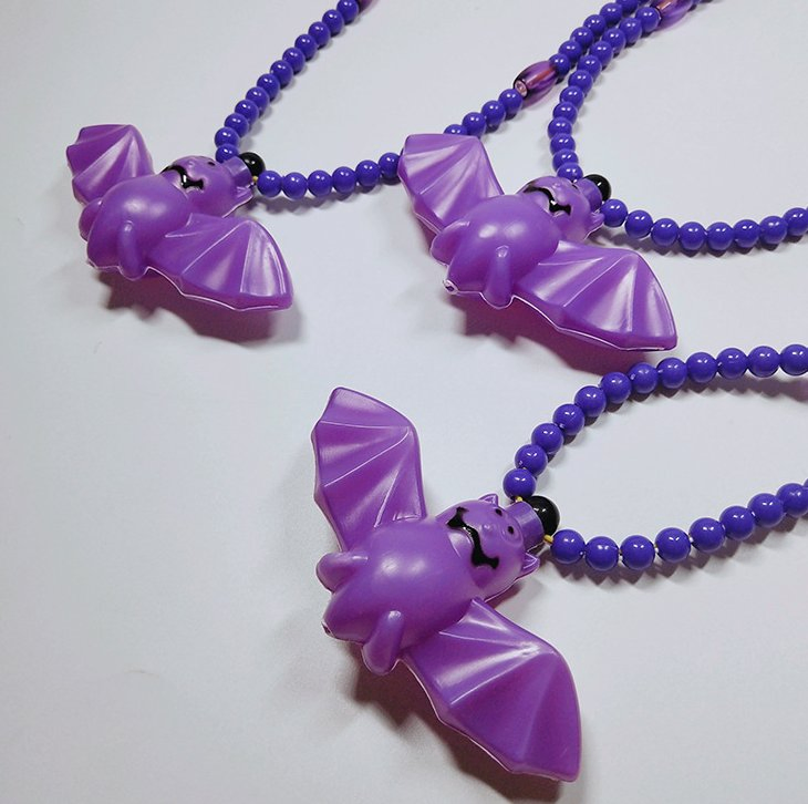 LED Glow in The Dark Mardi Gras Beads Necklace Light up Necklace for Party Decoration