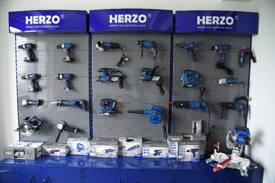 HERZO 20V Lithium Battery Portable Cordless Brushless Reciprocating Saw for DIY for Wood Plastic Metal OEM Supported
