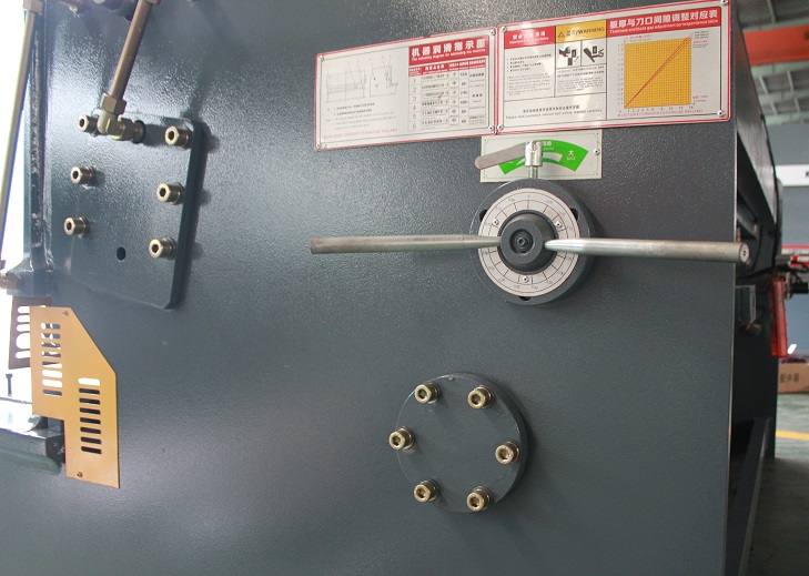 Manual Clearance Adjustment